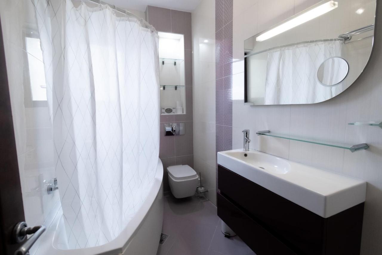 Db Apt - Comfort And Space In The Heart Of Old Town Διαμέρισμα Μπρασόβ Εξωτερικό φωτογραφία