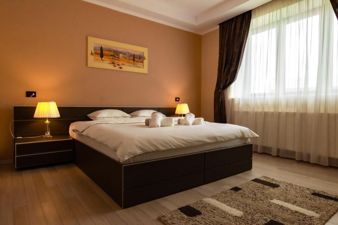 Db Apt - Comfort And Space In The Heart Of Old Town Διαμέρισμα Μπρασόβ Εξωτερικό φωτογραφία