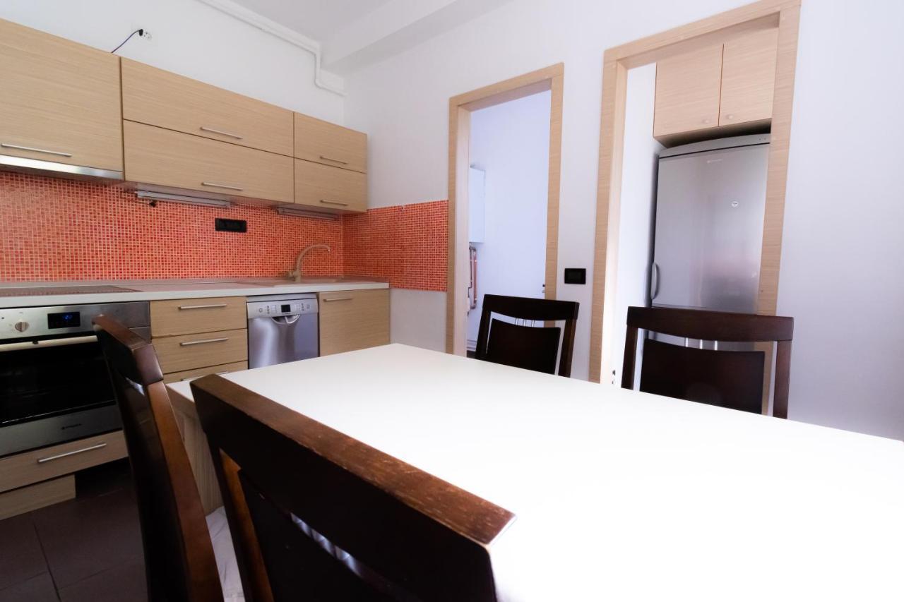 Db Apt - Comfort And Space In The Heart Of Old Town Διαμέρισμα Μπρασόβ Εξωτερικό φωτογραφία